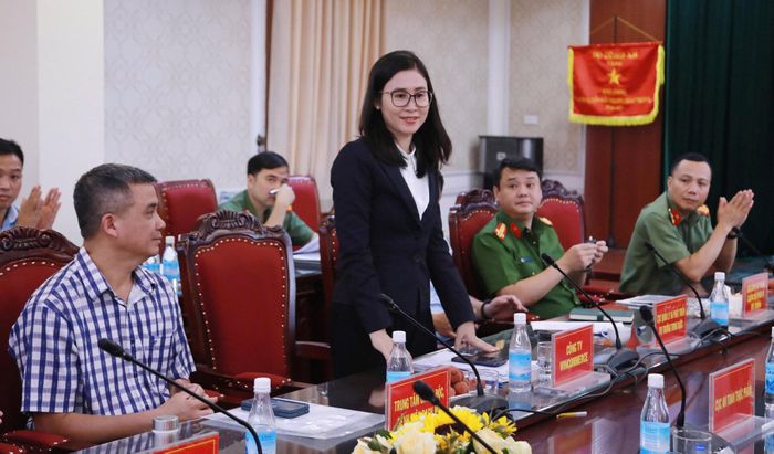 Bà Lê Thị Hường, Giám đốc Khối Quản lý Chất lượng Chuỗi siêu thị WinMart/WinMart+ phát biểu tại diễn đàn