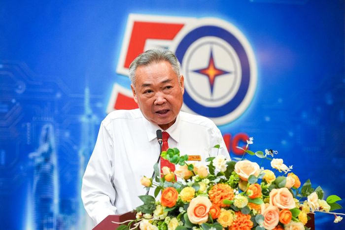 Bí thư Đảng ủy, Chủ tịch HĐTV EVNHCMC Phạm Quốc Bảo phát biểu kết luận hội nghị