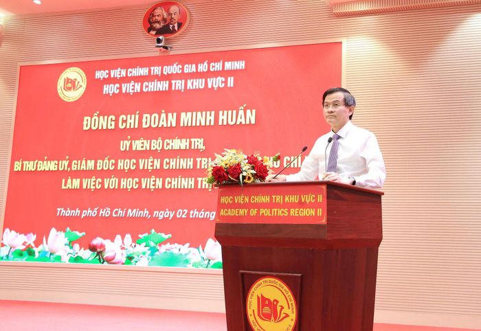 PGS, TS. Đoàn Minh Huấn, Ủy viên Bộ Chính trị, Bí thư Đảng ủy, Giám đốc Học viện Chính trị quốc gia Hồ Chí Minh