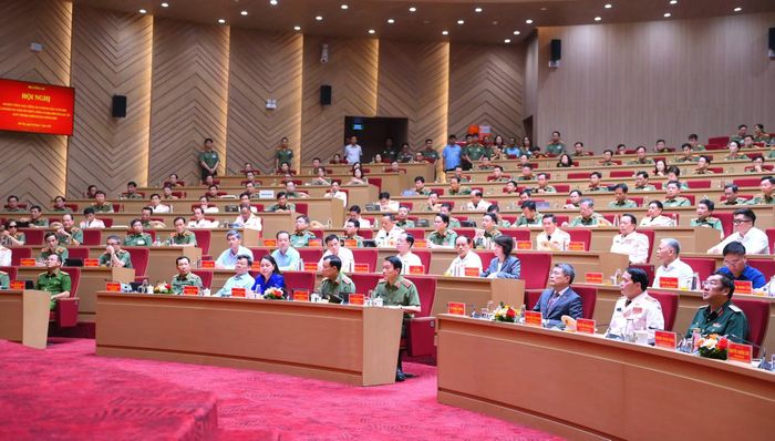 Các đại biểu dự hội nghị.