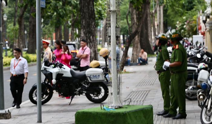 Tại các giao lộ các chốt công tác đã được triển khai.