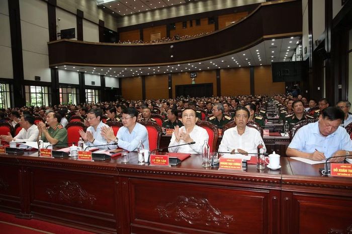 Các đại biểu tham dự hội nghị.