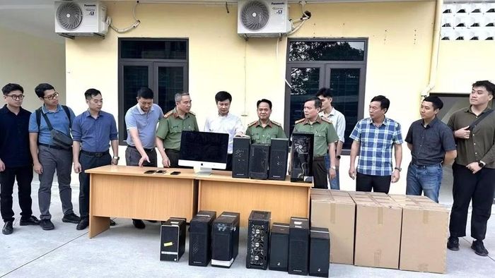 Cục An ninh mạng và phòng, chống tội phạm sử dụng công nghệ cao phối hợp Công an tỉnh Thanh Hóa đấu tranh với ổ nhóm sản xuất, phát tán mã độc PXA Stealer chiếm đoạt thông tin người dùng.