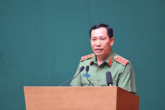 Thượng tướng Lê Văn Tuyến, Ủy viên Trung ương Đảng, Thứ trưởng Bộ Công an phát biểu tại hội nghị.