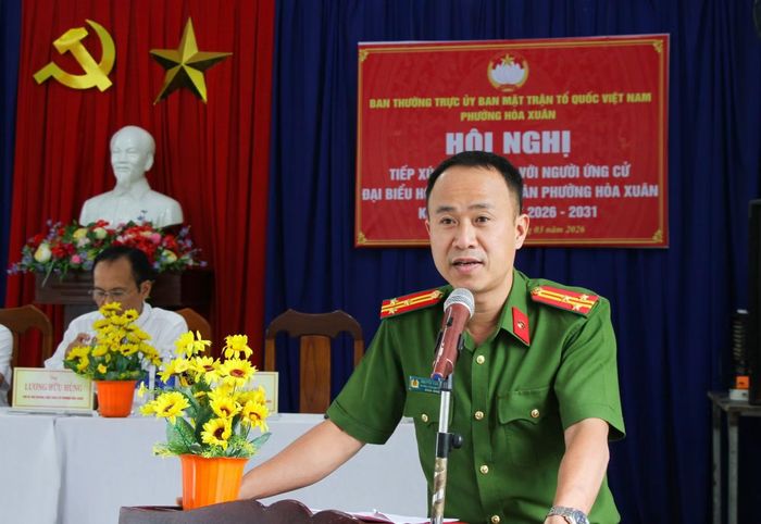 Thượng tá Nguyễn Văn Quý, Trưởng Công an phường Hòa Xuân.