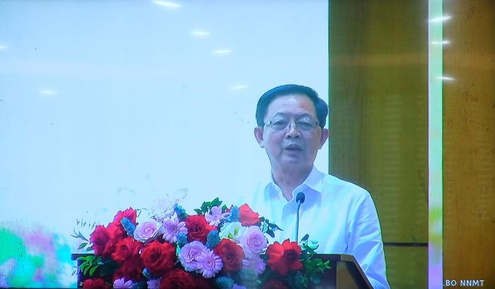 Phó Thủ tướng Chính phủ Hồ Quốc Dũng phát biểu chỉ đạo hội nghị.