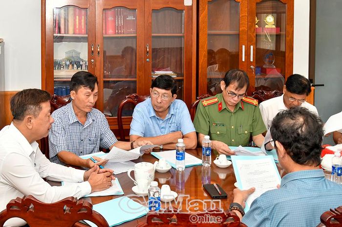 Cuộc họp thống nhất tăng thêm cơ cấu giải thưởng và lựa chọn các tập thể để biểu dương, khen thưởng.