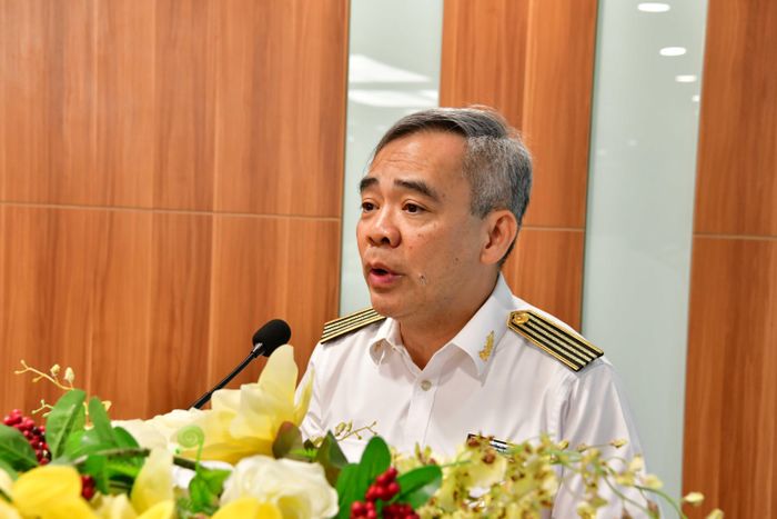 Chánh Văn phòng Đảng ủy KTNN Nguyễn Mạnh Cường báo cáo tại Hội nghị. Ảnh: N. LỘC