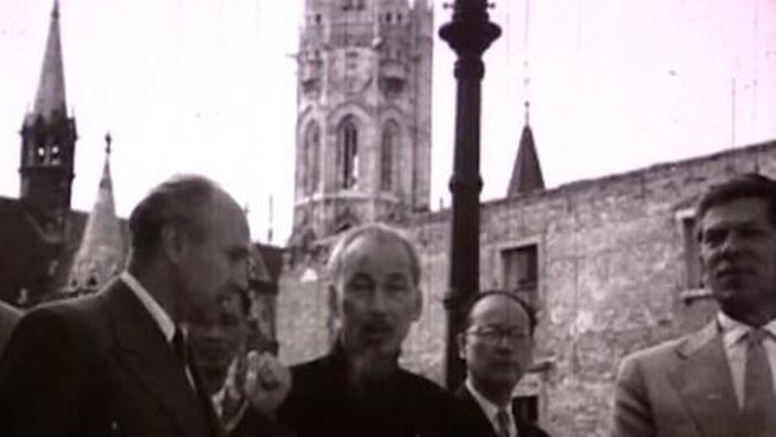 Bác Hồ thăm Hungary năm 1957