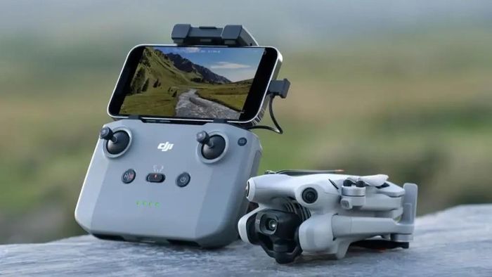 Thiết bị không dây flycam và RFID cũng nằm trong danh mục