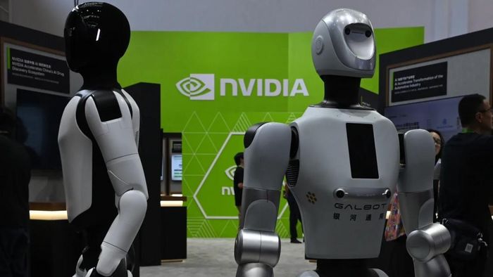 Các robot hình người được trưng bày tại gian hàng của nhà sản xuất chip Nvidia của Mỹ trong Triển lãm Chuỗi cung ứng lần thứ 4 ở Trung Quốc. Ảnh: Getty.