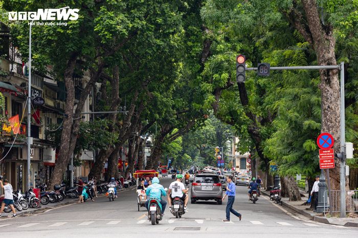 Việc thí điểm vùng phát thải thấp được kỳ vọng tạo nền tảng cho quá trình chuyển đổi giao thông theo hướng xanh và bền vững. Sau thời gian triển khai, Hà Nội sẽ đánh giá hiệu quả, rà soát những bất cập để hoàn thiện phương án trước khi xem xét mở rộng phạm vi áp dụng trong các giai đoạn tiếp theo.