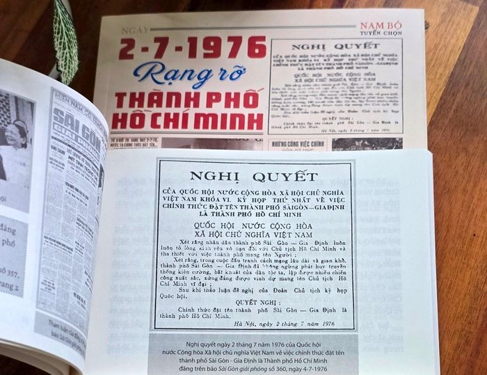 Một trang nội dung trong cuốn sách “Ngày 2-7-1976 Rạng rỡ Thành phố Hồ Chí Minh” - Ảnh: Q.M