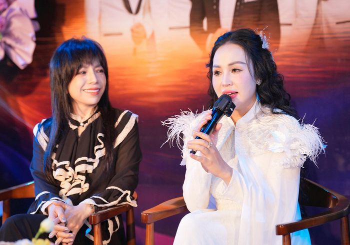 Ca sĩ, Tiến sĩ Nguyễn Khánh Ly chia sẻ về liveshow "Khát vọng tình yêu". Ảnh: Bình Quách