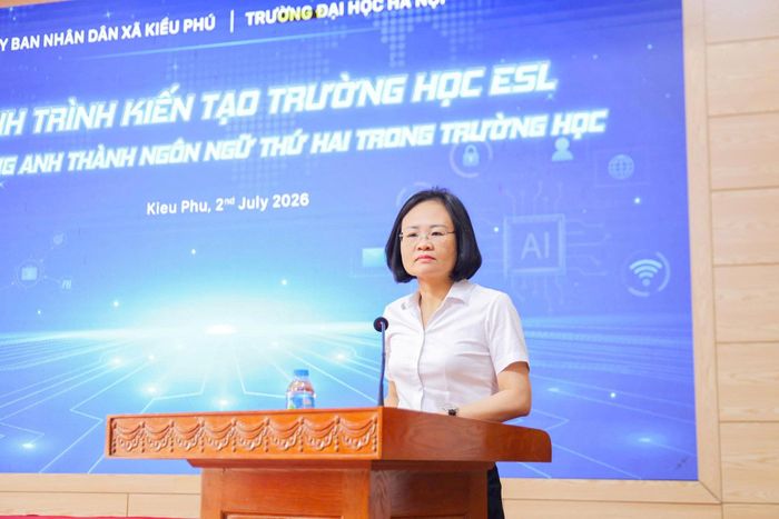 Phó Chủ tịch UBND xã Kiều Phú Kiều Thị Nga phát biểu tại tọa đàm. Ảnh: Đức Hùng