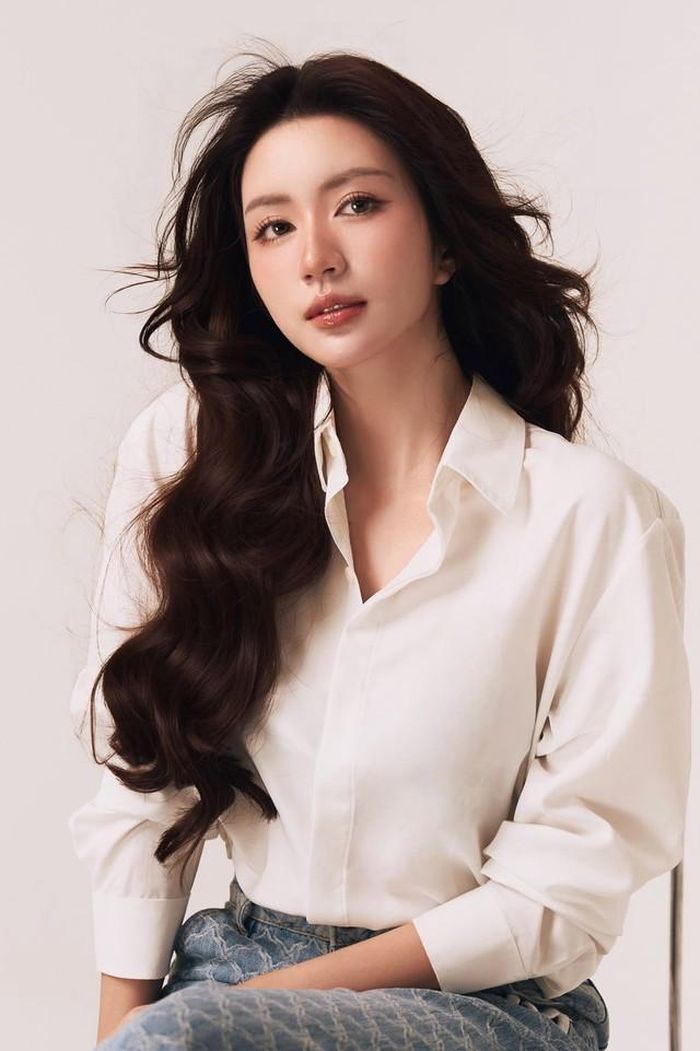 "Nhân vật Vân có nhiều điểm giống với các vai tôi từng đóng nhưng vẫn mang đến cảm giác mới lạ, thú vị. Tôi nghĩ được khán giả nhớ đến với một màu sắc nào đó cũng là thành công... Quan trọng là trong cùng kiểu nhân vật đó, mình có sự thay đổi về cách thể hiện, cảm xúc hay chiều sâu tâm lý hay không. Tôi tin sau này mình vẫn sẽ có cơ hội thử sức với những dạng vai khác lạ hơn", Ngọc Huyền chia sẻ.