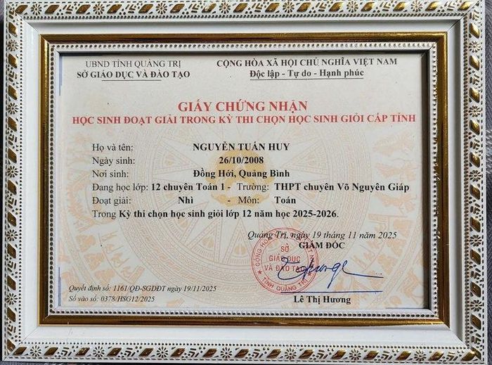 Huy đạt kết quả cao trong các cuộc thi.