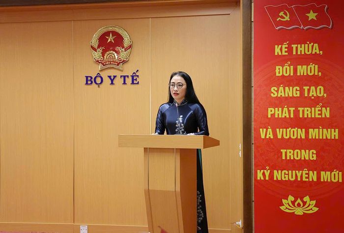 TS.BS Trần Khánh Thu - Phó Cục trưởng Cục Phòng bệnh phát biểu nhận nhiệm vụ.