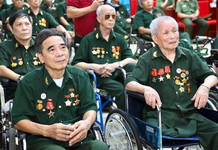 Chính phủ quyết nghị thông qua dự án Pháp lệnh sửa đổi, bổ sung một số điều của Pháp lệnh Ưu đãi người có công với cách mạng.