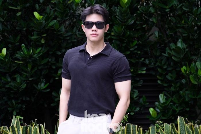 Thành Nguyện thường chọn áo polo và sơ mi vì vừa mang đến sự chỉn chu, vừa phù hợp với các hoạt động hằng ngày.