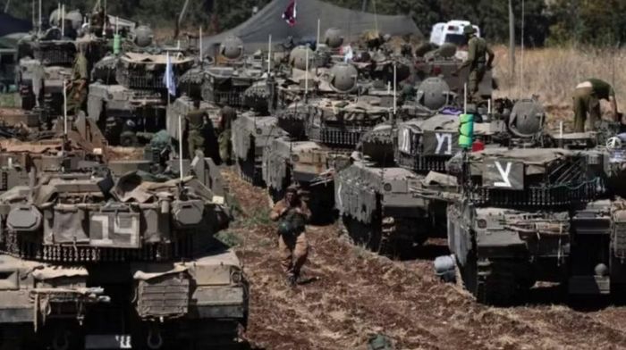 Xung đột giữa Israel và Hezbollah bùng phát trở lại từ ngày 2/3, sau khi lực lượng Hezbollah phóng rocket vào lãnh thổ Israel nhằm đáp trả cái chết của cố lãnh tụ tối cao Iran Ali Khamenei. Israel sau đó mở chiến dịch quân sự quy mô lớn nhằm vào Lebanon. .