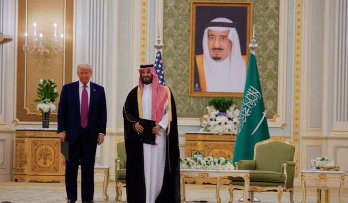 Tuy nhiên, việc Ngoại trưởng Marco Rubio vừa công du UAE, Kuwait và Bahrain nhưng không ghé Arab Saudi càng làm dấy lên những đồn đoán về khoảng cách giữa Washington và Riyadh.