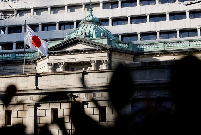  Dù BOJ đã nâng lãi suất nhưng đồng yen vẫn chưa thể hồi phục. Ảnh: Reuters. 