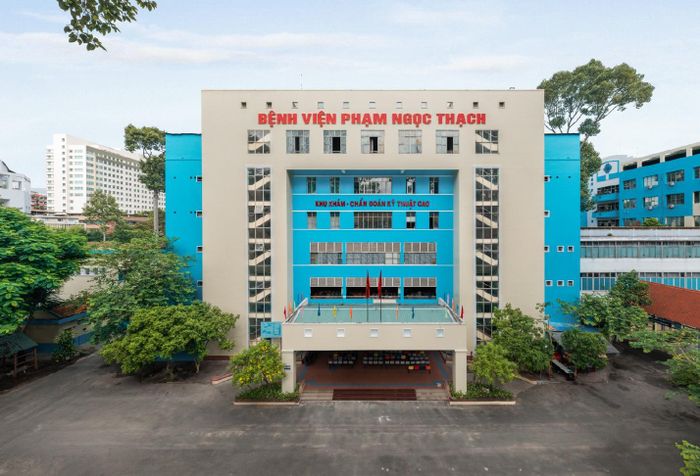  Bệnh viện Phạm Ngọc Thạch khang trang sau khi được sửa chữa. Ảnh: Khang Điền. 
