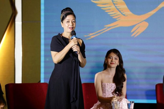 NSƯT Chiều Xuân chia sẻ tại buổi giao lưu với khán giả