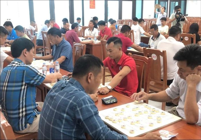 Ngay sau Lễ khai mạc đã diễn ra những ván đấu đầu tiên của giải