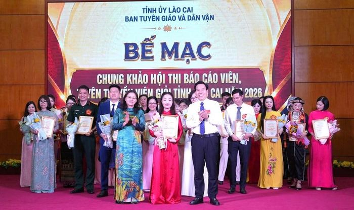 Ban tổ chức đã trao 1 giải Nhất, 2 giải Nhì, 5 giải Ba, 15 giải Khuyến khích và 7 giải Chuyên đề cho các thí sinh có thành tích xuất sắc tại Hội thi