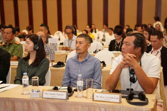 Đạo diễn Charlie Nguyễn và Đạo diễn Phan Gia Nhật Linh tại hội thảo