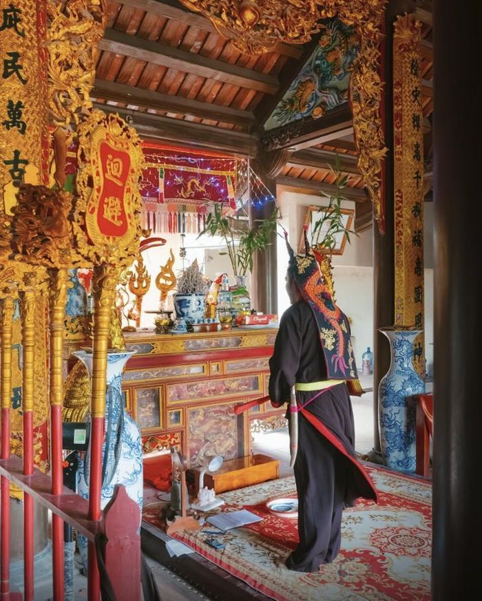 Không gian Mo Mường