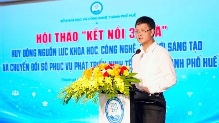Giám đốc Sở Khoa học và Công nghệ thành phố Nguyễn Xuân Sơn phát biểu tại hội thảo.