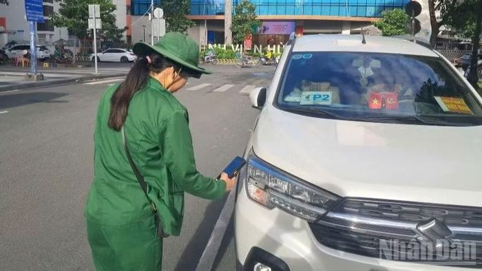 Mọi giao dịch thanh toán điện tử tại bãi đỗ đều ghi nhận đầy đủ thời gian, hình ảnh và giá trị trên hệ thống, từ đó tự động hạch toán doanh thu và xuất hóa đơn điện tử kết nối trực tiếp với cơ quan thuế.