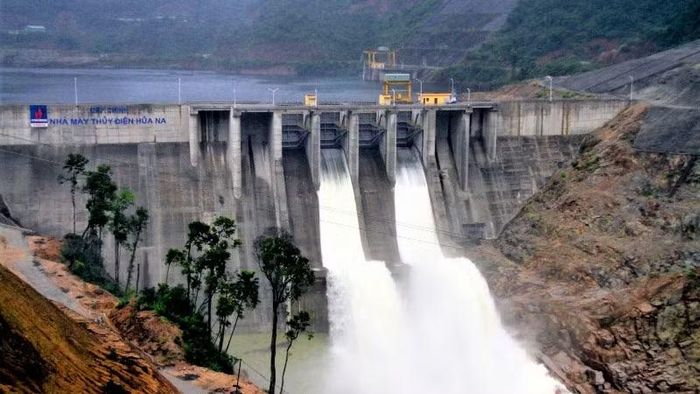 Nhà máy thủy điện Hủa Na có công suất thiết kế 180MW, bao gồm hai tổ máy với tổng mức đầu tư khoảng 7.092 tỷ đồng, sản lượng điện trung bình năm là 712,7 triệu Kwh. (Ảnh: TL)