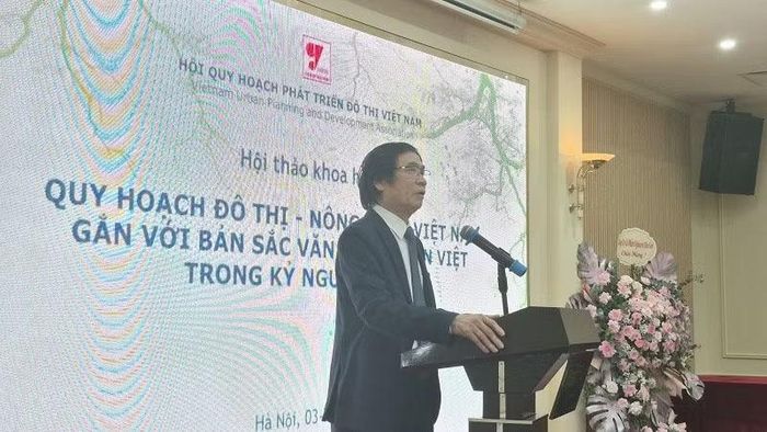 Chủ tịch VUPDA Trần Ngọc Chính phát biểu bế mạc hội thảo. (Ảnh: Hoàng Tâm)