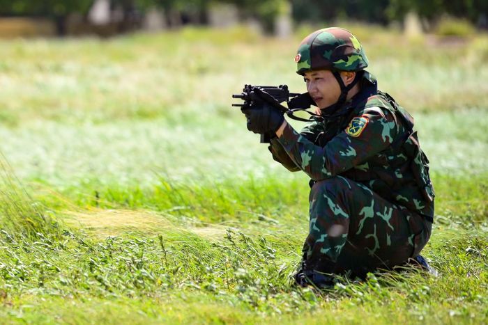 Huấn luyện nhảy dù và đổ treo là nội dung quan trọng nhằm nâng cao trình độ tổ chức chỉ huy, hiệp đồng, khả năng cơ động, triển khai lực lượng trước và sau khi nhảy dù, đổ treo đáp ứng yêu cầu nhiệm vụ.