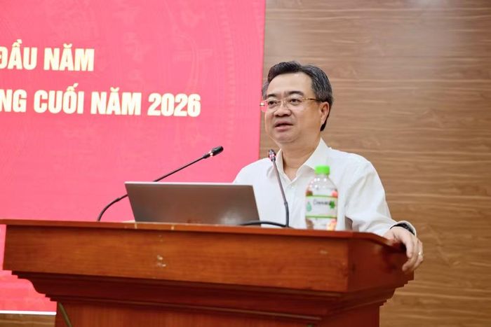 Đồng chí Nguyễn Thanh Nghị, Ủy viên Bộ Chính trị, Bí thư Trung ương Đảng, Trưởng Ban Chính sách, chiến lược Trung ương phát biểu tại hội nghị.