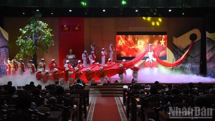 Chương trình nghệ thuật đặc sắc chào mừng kỷ niệm 80 năm Ngày truyền thống lực lượng An ninh nhân dân.
