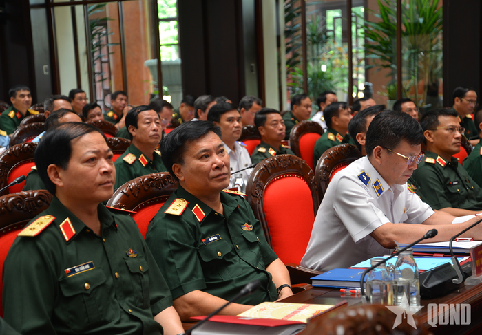 Các đại biểu tham dự hội nghị. 