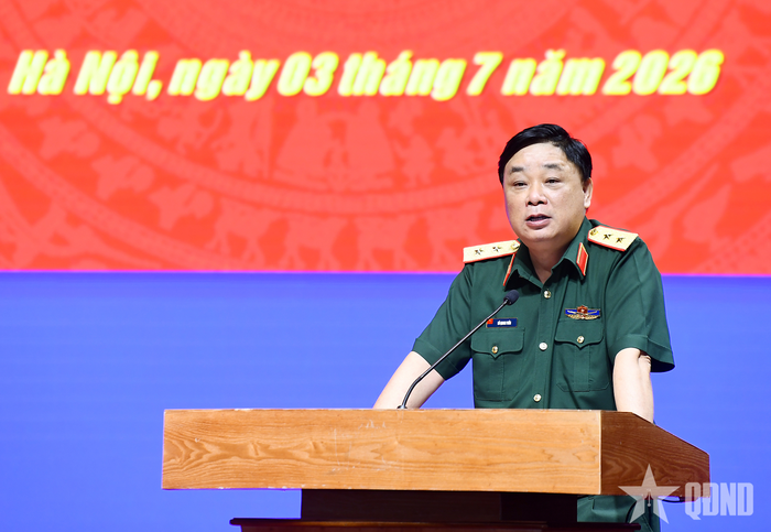 Trung tướng Hồ Quang Tuấn, Chủ nhiệm Tổng cục Công nghiệp Quốc phòng phát biểu. 