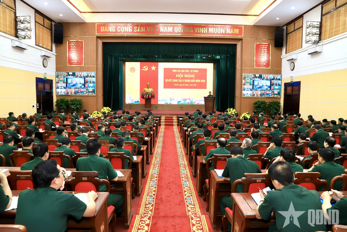 Quang cảnh hội nghị.