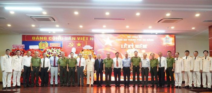 Các thế hệ của lực lượng An ninh Công an TP Đà Nẵng tiếp nối truyền thống vẻ vang trong chặng đường 80 năm xây dựng, chiến đấu và trưởng thành.