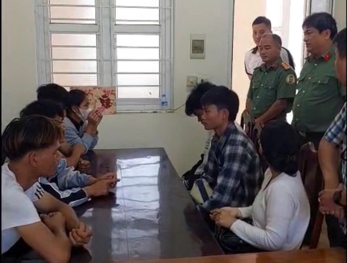 Các trường hợp được Công an tỉnh Gia Lai hỗ trợ hồi hương. Ảnh: CAGL