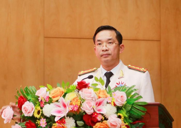 Đại tá Nguyễn Đại Đồng trình bày diễn văn truyền thống 80 năm xây dựng, chiến đấu và trưởng thành của lực lượng An ninh nhân dân