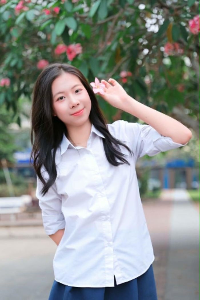 Khánh Phương nuôi ước mơ du học Úc từ những năm đầu THPT.