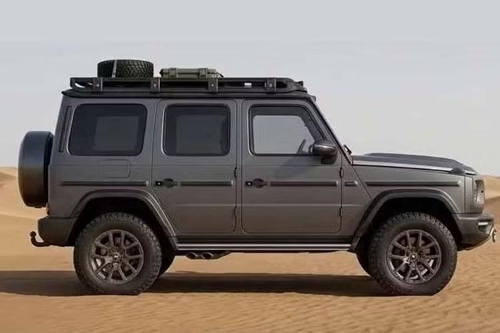 Khác với định hướng thiên về hiệu suất như BMW XM, mẫu SUV G74 hoàn toàn mới này được cho là sẽ tập trung nhiều hơn vào khả năng chinh phục địa hình, đồng thời vẫn duy trì trải nghiệm cao cấp đặc trưng của BMW.