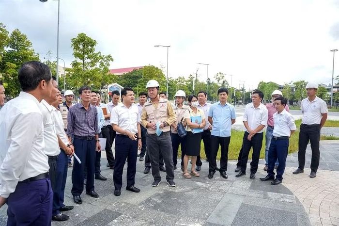 UBND TP Huế cho gia hạn lần cuối, nếu không sẽ cắt hợp đồng nhà thầu Dự án Quảng trường Văn hóa Thể thao thành phố.