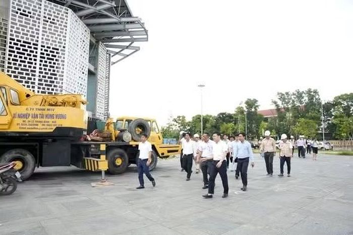Đoàn công tác của UBND TP Huế cùng các Ban, Ngành liên quan kiểm tra tại Dự án.
